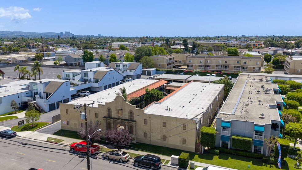291-293 Avocado St, Costa Mesa, CA à vendre - Photo de l’immeuble – Image 2 sur 21
