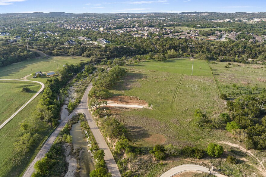 103 Mount Gainor Rd, Dripping Springs, TX à vendre - Photo principale – Image 1 sur 10