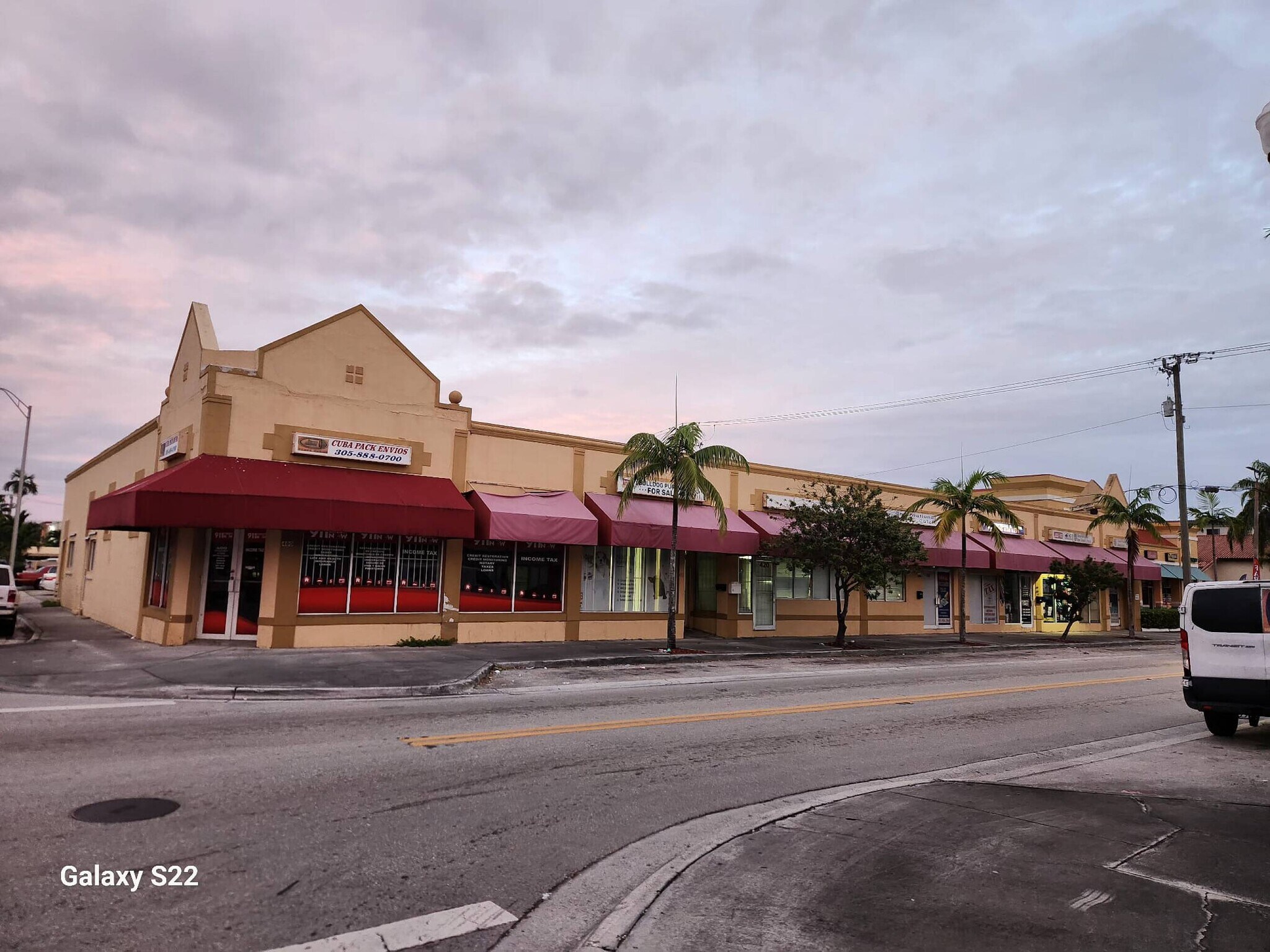 400-450 Palm Ave, Hialeah, FL à louer Photo de l’immeuble– Image 1 sur 5