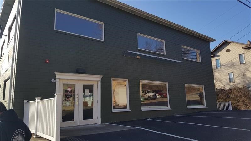 10320 Center Hwy, Irwin, PA à louer - Photo principale – Image 1 sur 14