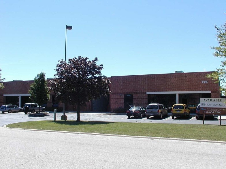 225 Larkin Dr, Wheeling, IL à louer - Autre – Image 2 sur 6