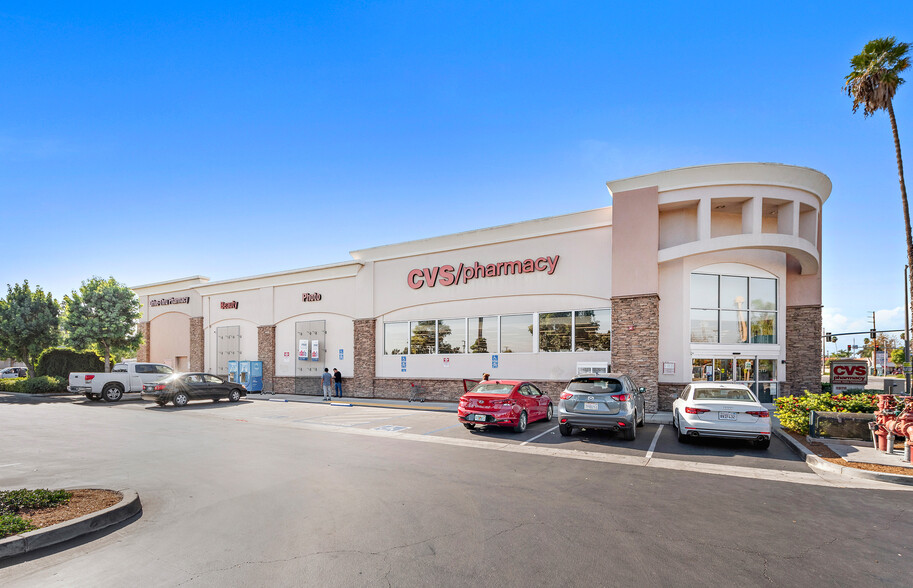 1616-1680 W Katella Ave, Anaheim, CA à louer - Photo de l’immeuble – Image 3 sur 4