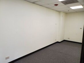 3633 W Lake Ave, Glenview, IL à louer Photo intérieure– Image 1 sur 4