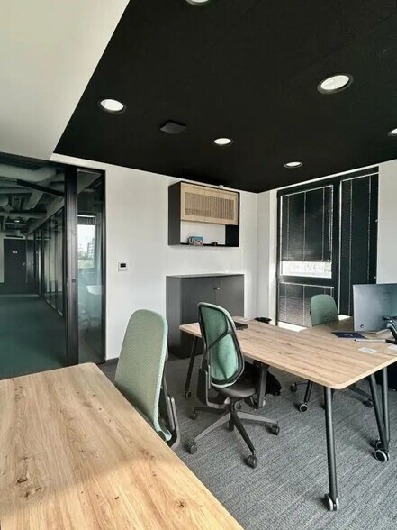 Bureau dans Nancy à louer - Photo de l’immeuble – Image 3 sur 9