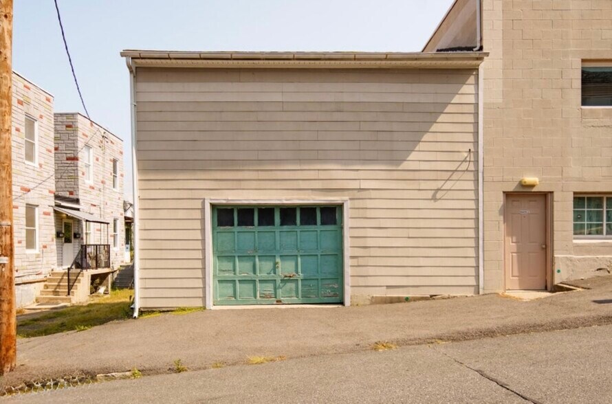 Sherman St Portfolio portefeuille de 2 biens à vendre sur LoopNet.fr - Photo de l’immeuble – Image 3 sur 26