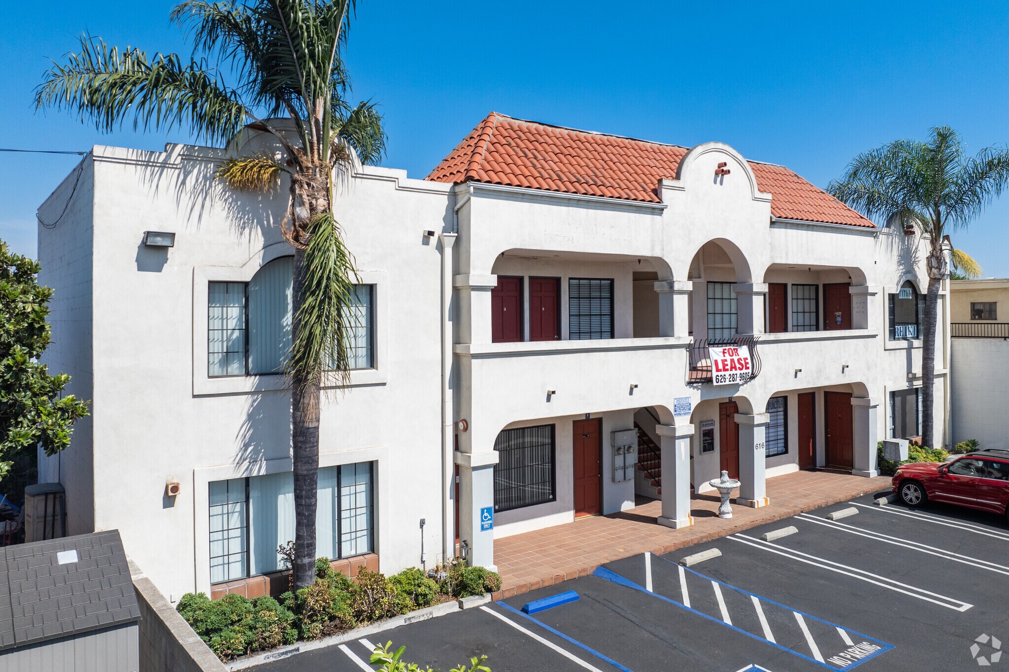 616 S Del Mar Ave, San Gabriel, CA à louer Photo principale– Image 1 sur 13