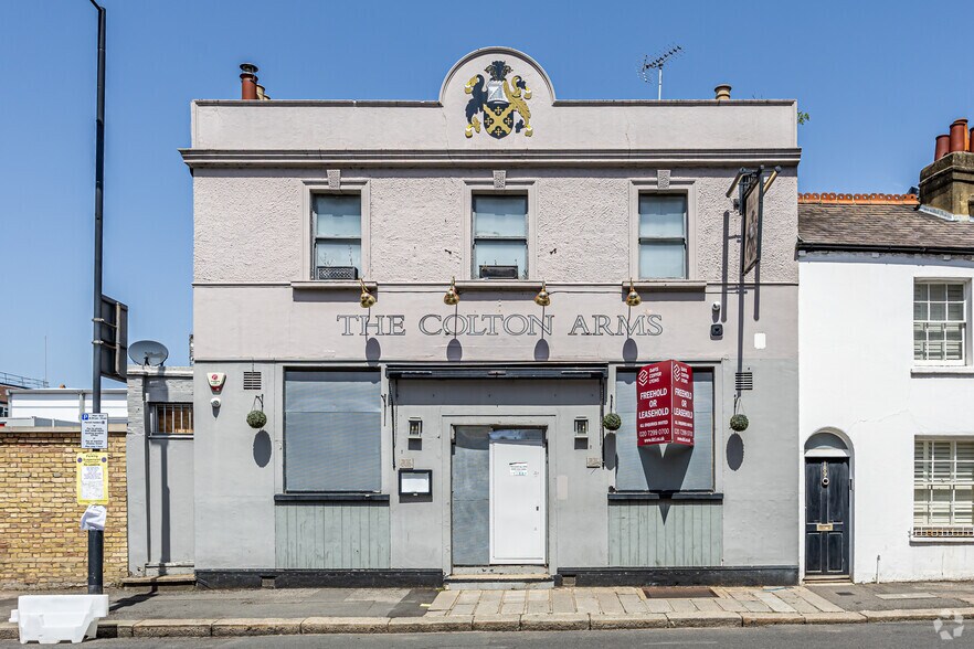 187 Greyhound Rd, Londres à louer - Photo principale – Image 1 sur 3