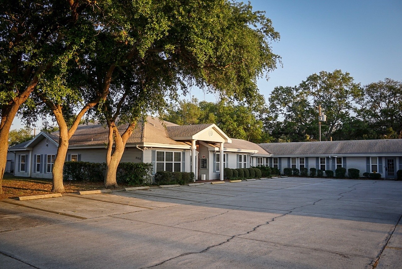 2100 Constitution Blvd, Sarasota, FL à louer Photo de l’immeuble– Image 1 sur 19