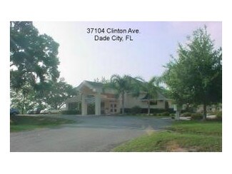 Plus de détails pour 37104 Clinton Ave, Dade City, FL - Bureau/Médical à louer