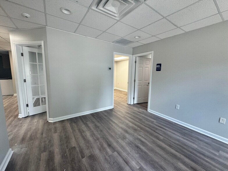 1911 Buford Blvd, Tallahassee, FL à louer - Photo de l’immeuble – Image 2 sur 7