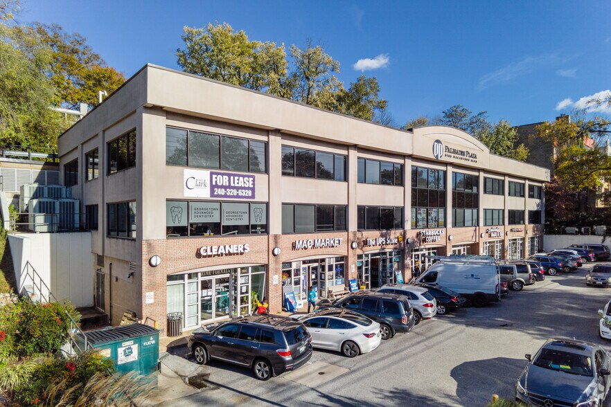 5185 MacArthur Blvd NW, Washington, DC à louer - Photo de l’immeuble – Image 2 sur 11