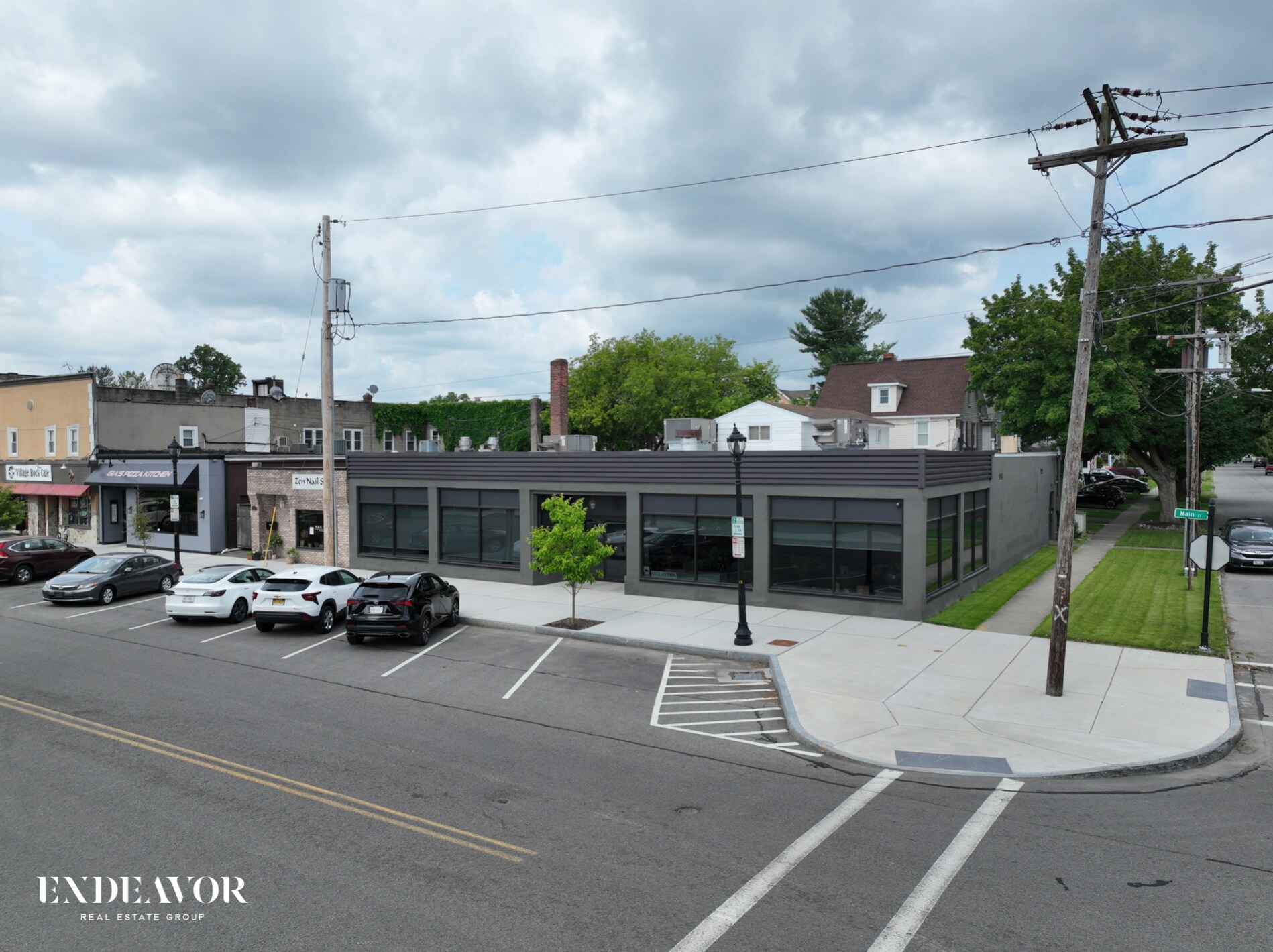 201 Main St, East Rochester, NY à vendre Photo de l’immeuble– Image 1 sur 5