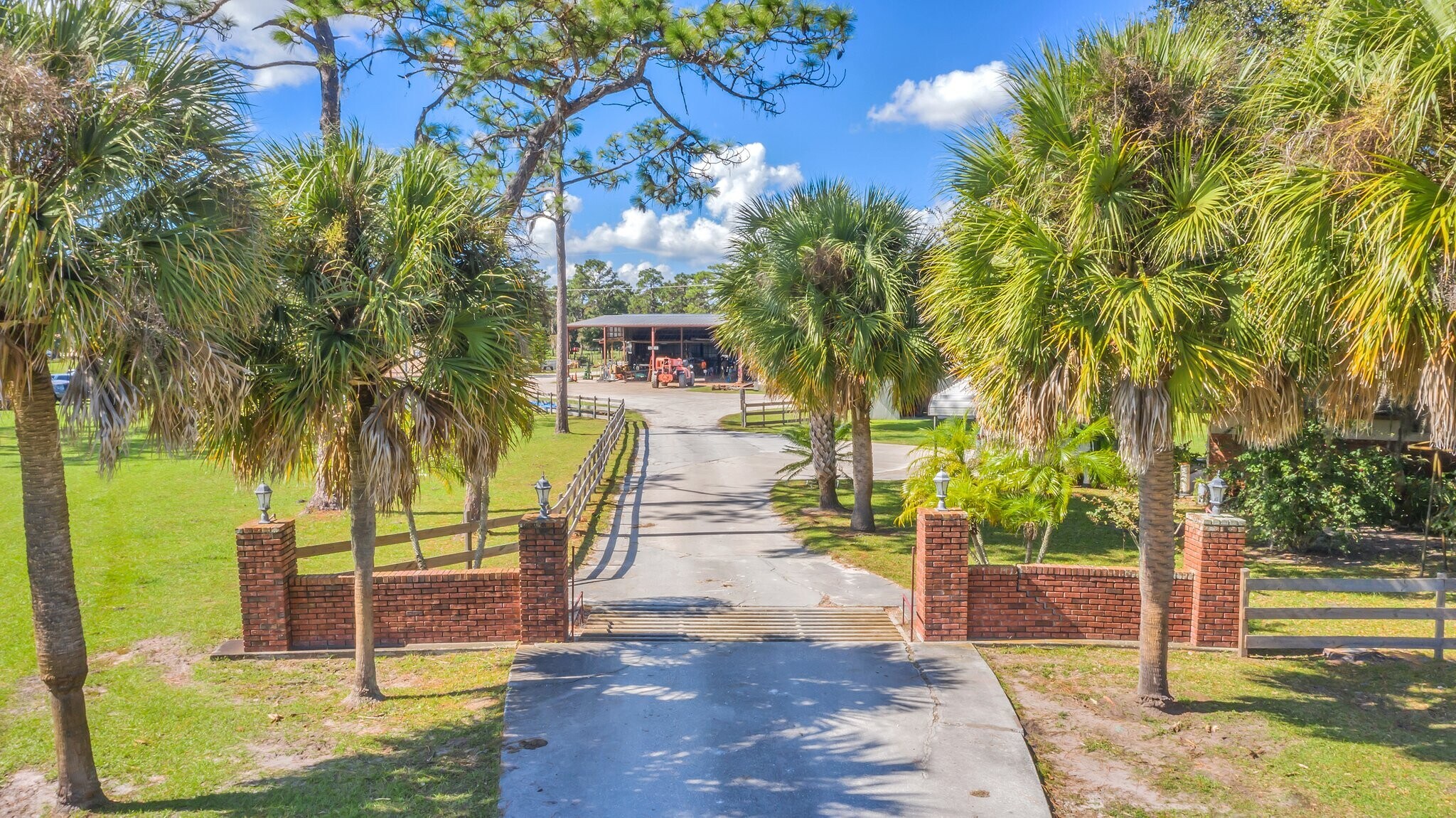 3724 Hickory Tree Rd, Saint Cloud, FL à vendre Photo de l’immeuble– Image 1 sur 5