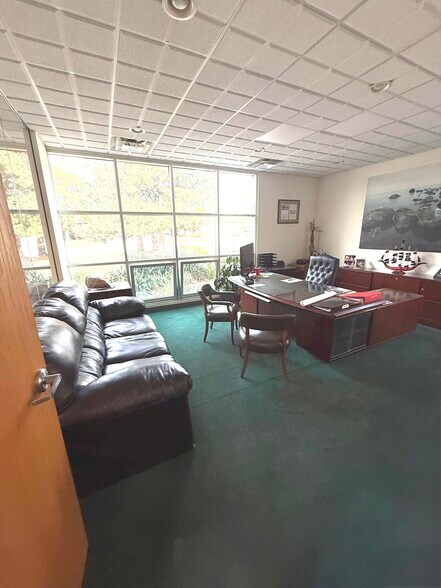 795 Touhy Ave, Elk Grove Village, IL à vendre - Photo intérieure – Image 3 sur 6