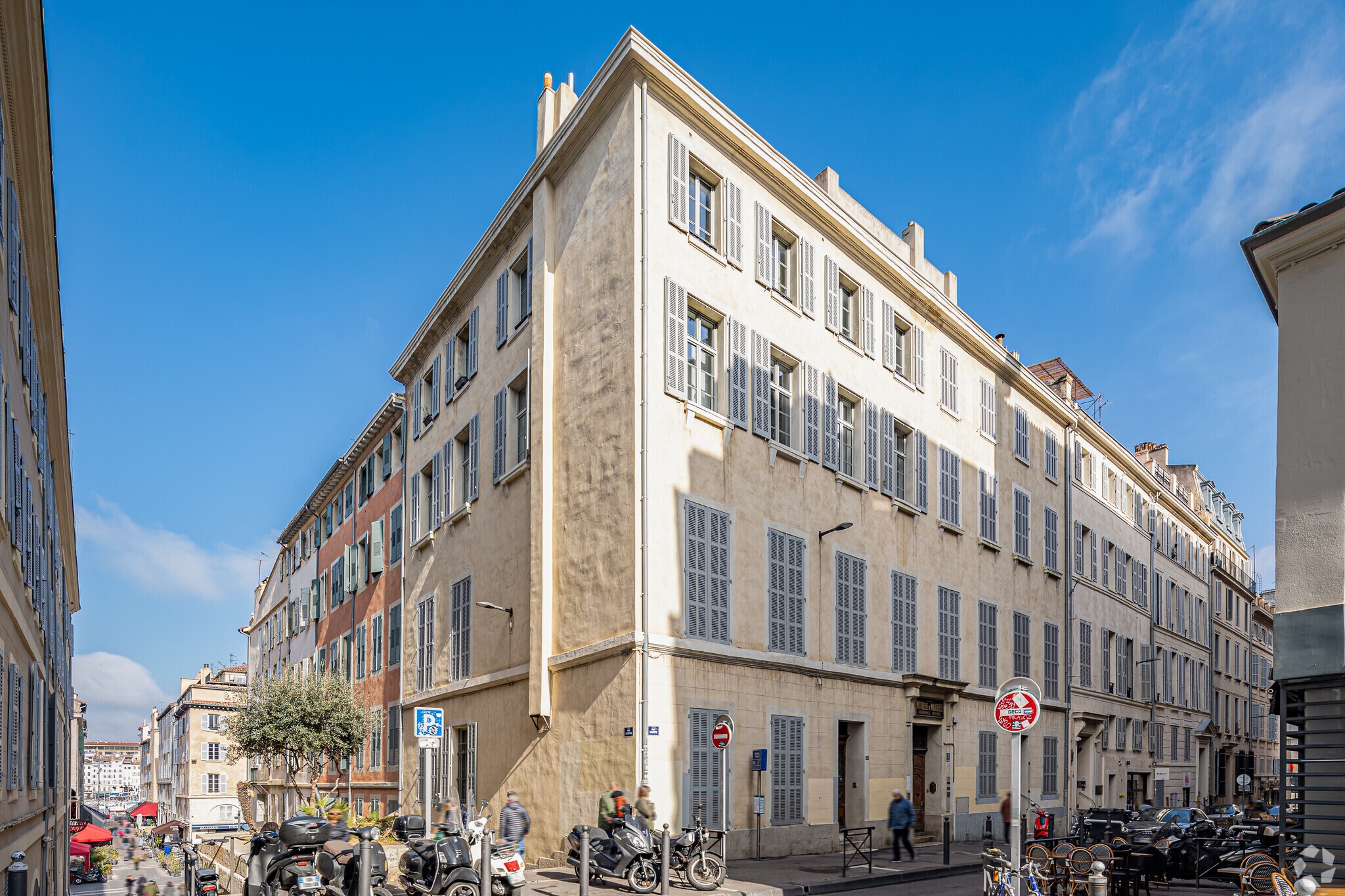 Bureau dans Marseille à louer Photo principale– Image 1 sur 4