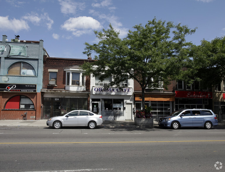1226 Danforth Ave, Toronto, ON à vendre - Photo de l’immeuble – Image 2 sur 22