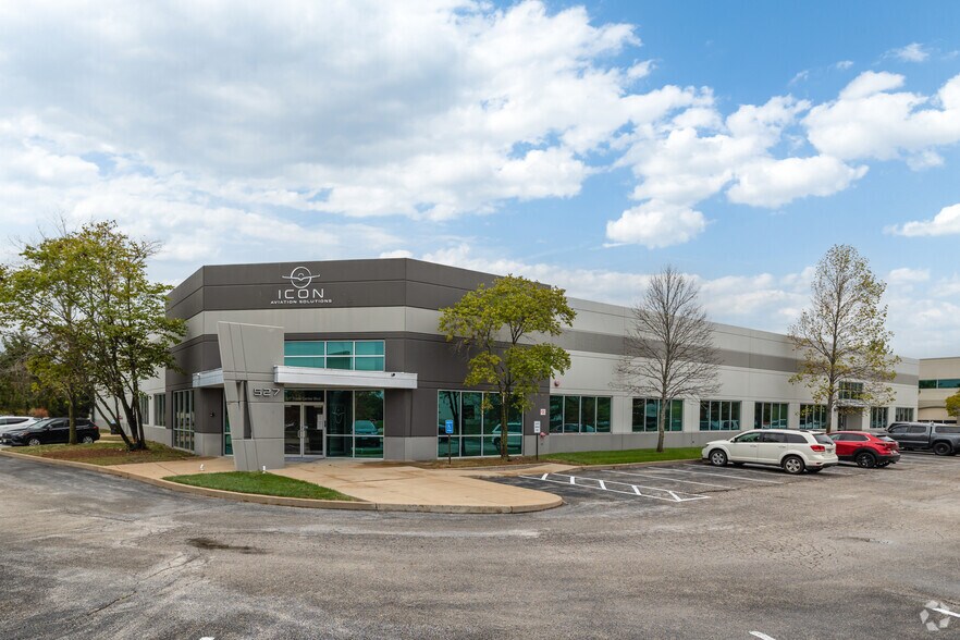 527-535 Trade Center Blvd, Chesterfield, MO à vendre - Photo principale – Image 1 sur 5