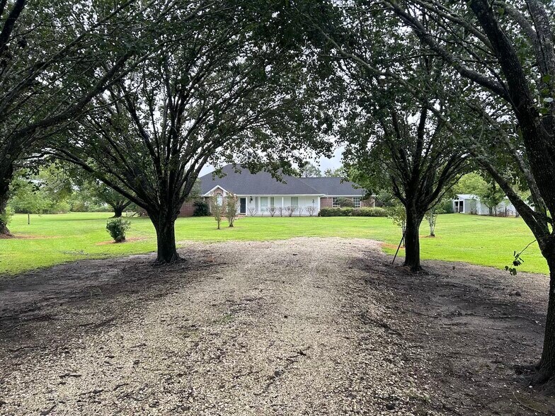 23458 Interstate 10, Hamshire, TX à vendre - Photo de l’immeuble – Image 3 sur 8