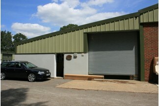 Plus de détails pour Tilford Rd, Tilford - Industriel/Logistique à louer