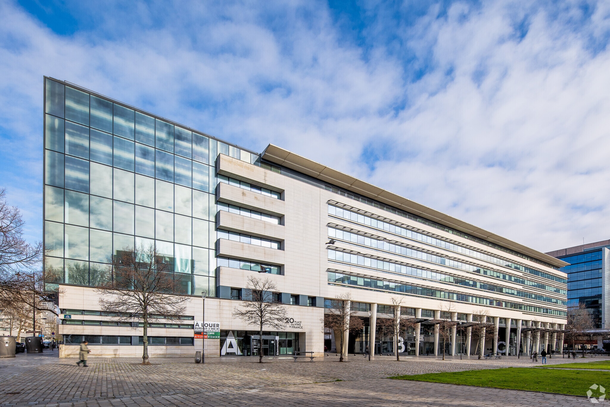 2-22 Place Des Vins De France, Paris à louer Photo principale– Image 1 sur 13