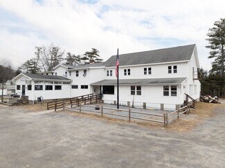 Plus de détails pour 13 Park Ave, Hadley, NY - Local commercial à vendre
