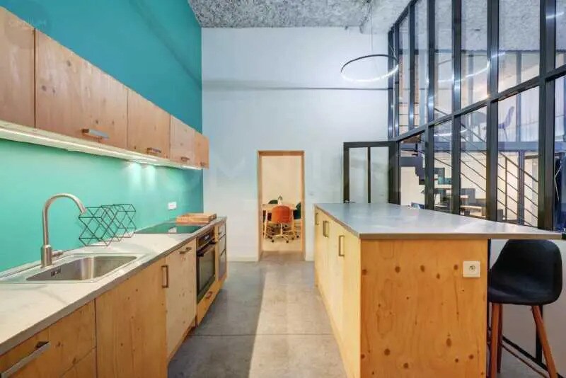 Bureau dans Lyon à louer - Photo de l’immeuble – Image 3 sur 9