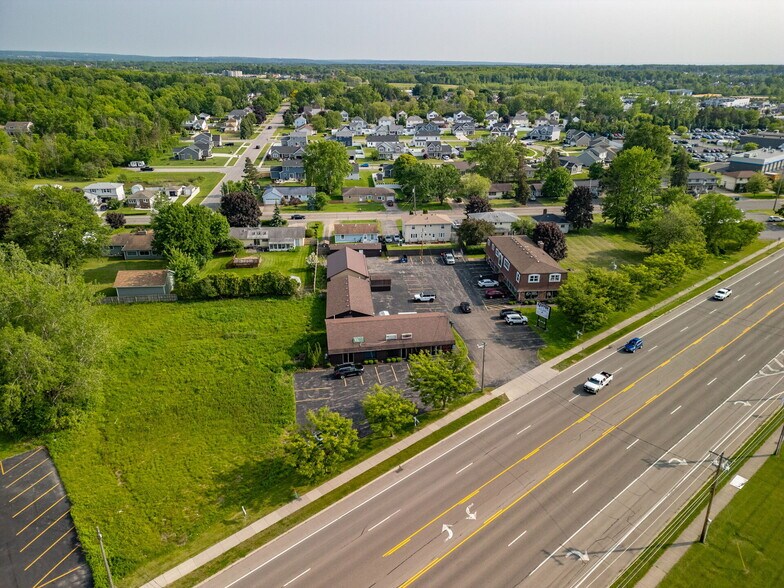 4945 Southwestern Blvd, Hamburg, NY à vendre - Photo de l’immeuble – Image 3 sur 40