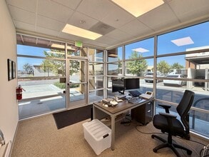 37373 Industry Way, Murrieta, CA à louer Photo intérieure– Image 2 sur 6