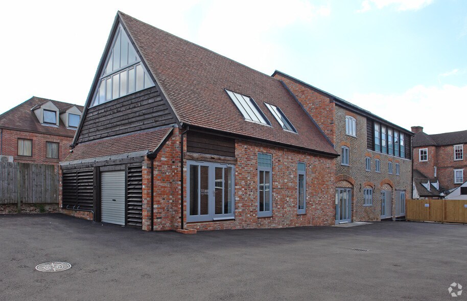 The Broadway, Newbury à louer - Photo de l’immeuble – Image 2 sur 12