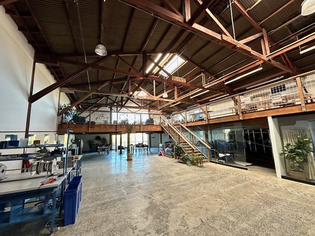 429 1st St, Petaluma, CA à louer - Photo intérieure – Image 3 sur 12