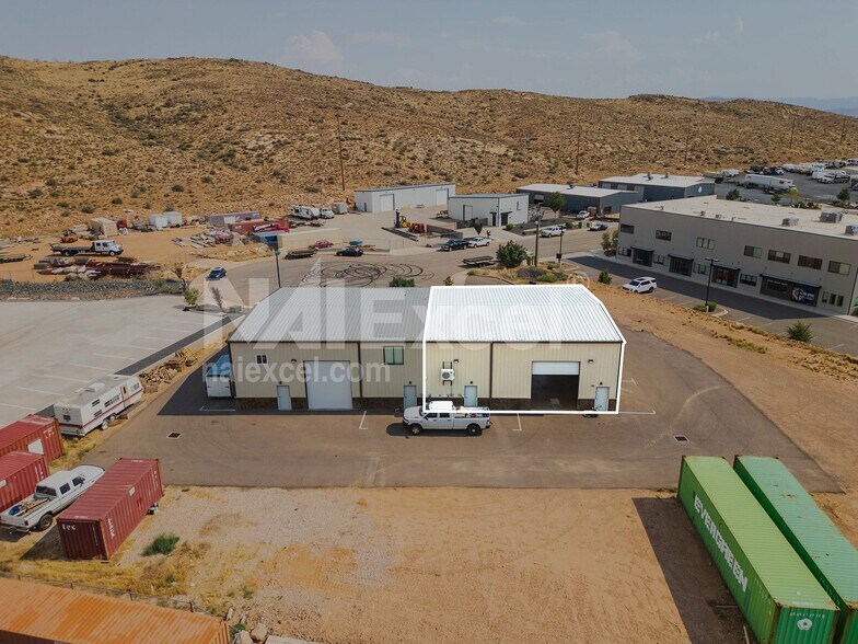 5510 W 240 N, Hurricane, UT à louer - Photo de l’immeuble – Image 2 sur 11