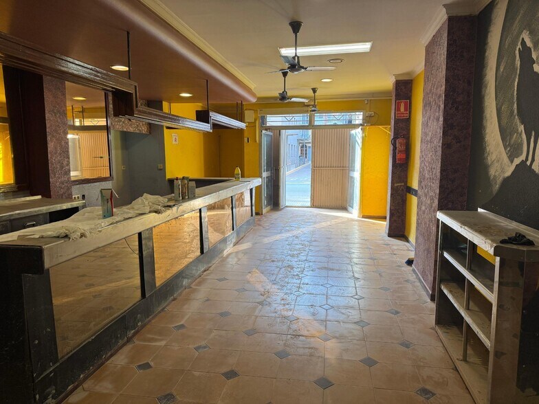 Local commercial dans Algemesí à louer - Photo de l’immeuble – Image 2 sur 8