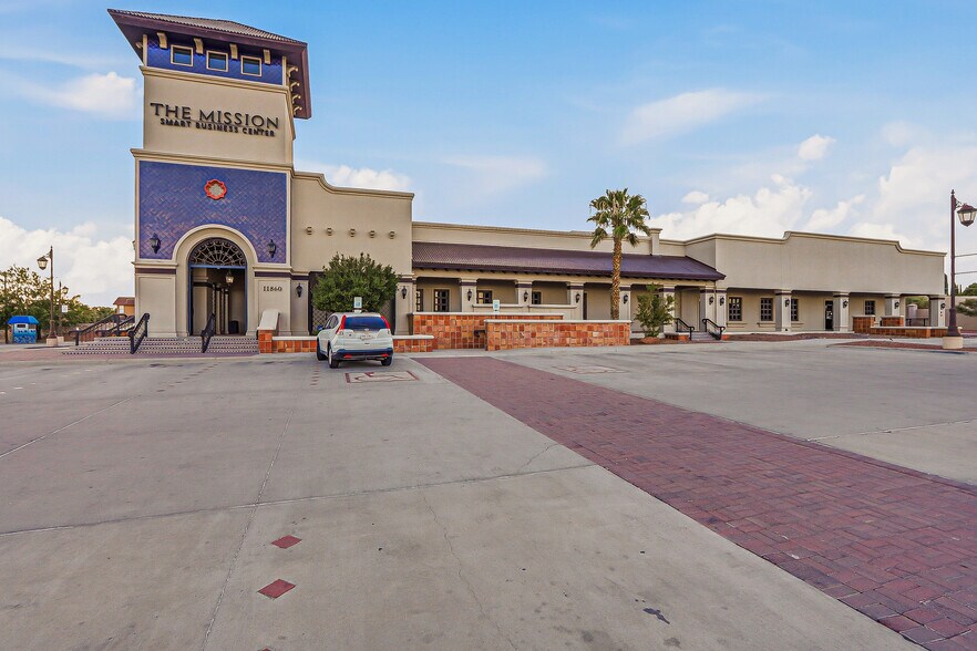 11860 Vista del Sol Dr, El Paso, TX à vendre - Photo de l’immeuble – Image 3 sur 8