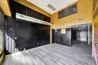 6350-6356 Van Nuys Blvd, Van Nuys, CA à louer Photo intérieure– Image 2 sur 9
