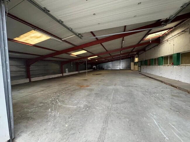 Plus de détails pour Industriel/Logistique à louer