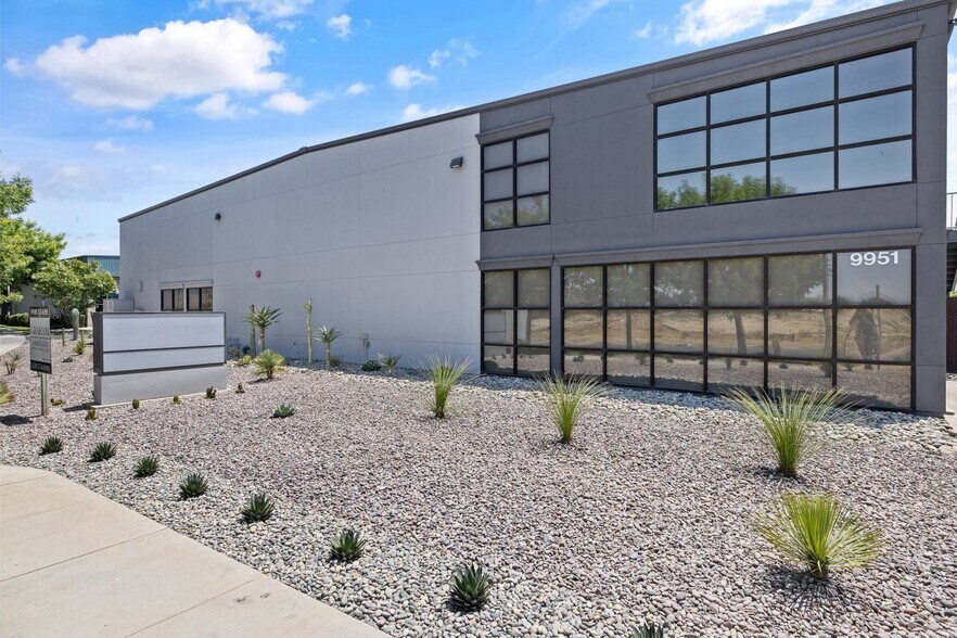 9951 Legacy Ave, Visalia, CA à louer - Photo de l’immeuble – Image 1 sur 4