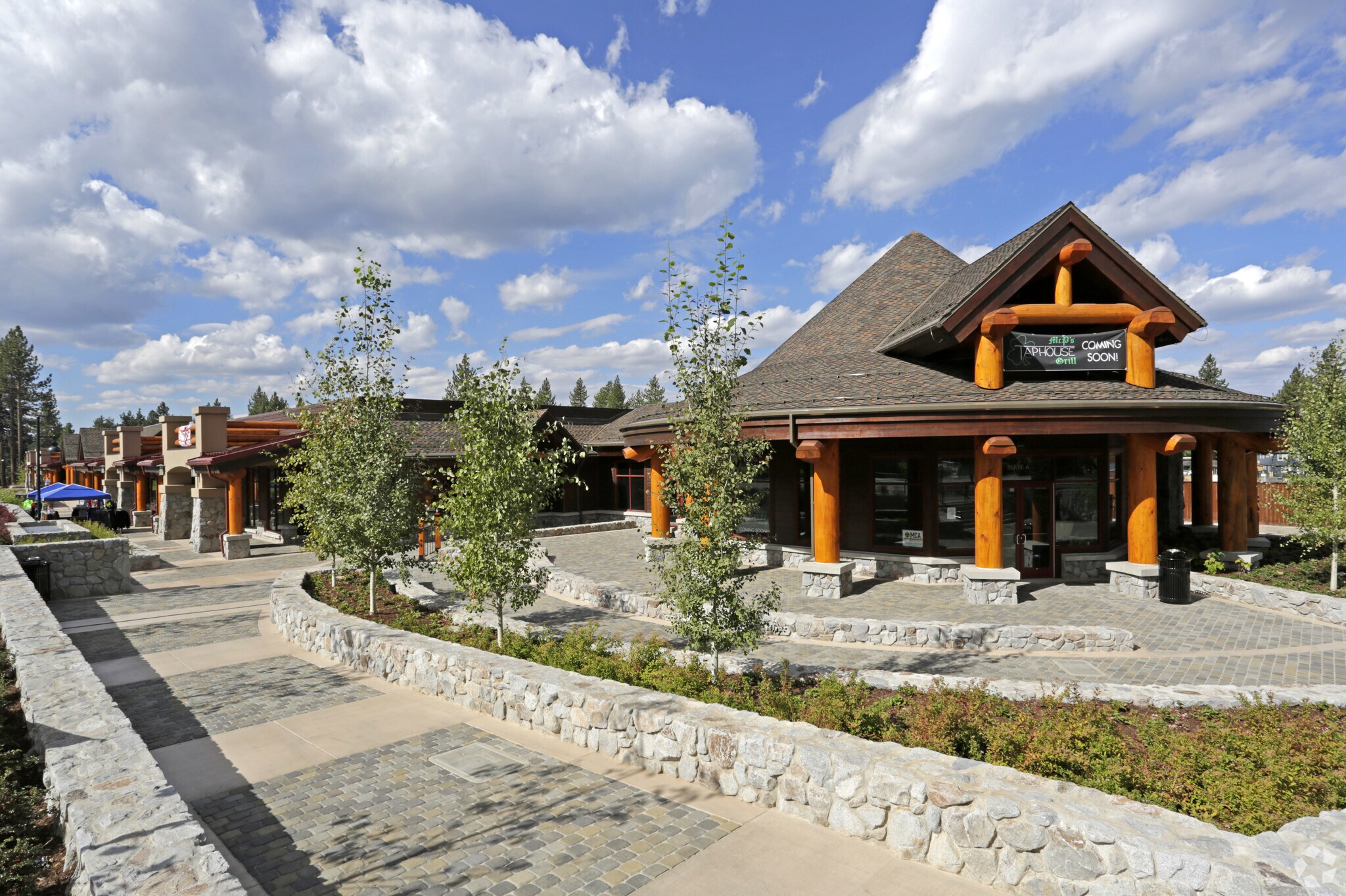 4190 Lake Tahoe Blvd, South Lake Tahoe, CA à vendre Photo principale– Image 1 sur 3