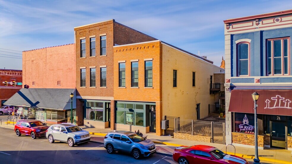 78 W Canal St, Wabash, IN à vendre - Photo principale – Image 1 sur 31