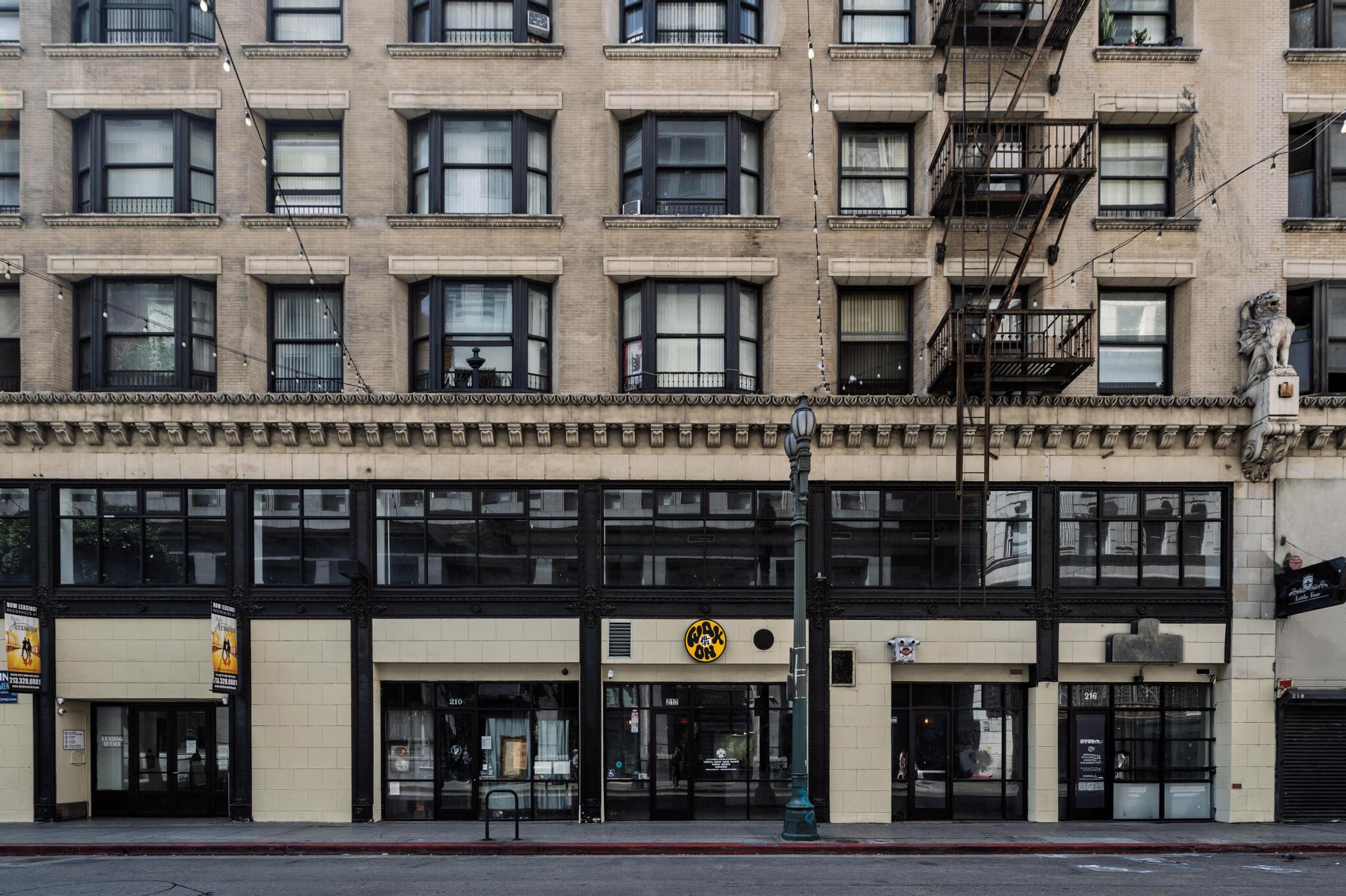 212 W 5th St, Los Angeles, CA à louer Photo intérieure– Image 1 sur 15