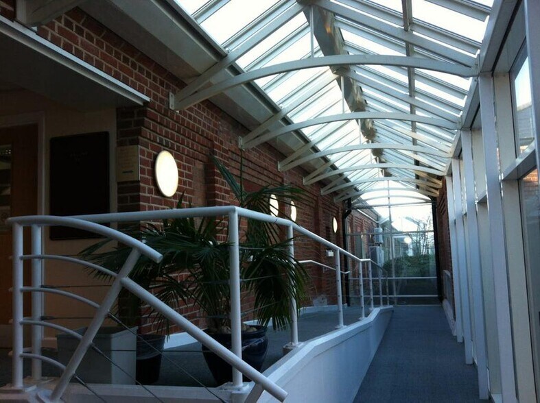 Haslar Rd, Gosport à louer - Photo de l’immeuble – Image 3 sur 6
