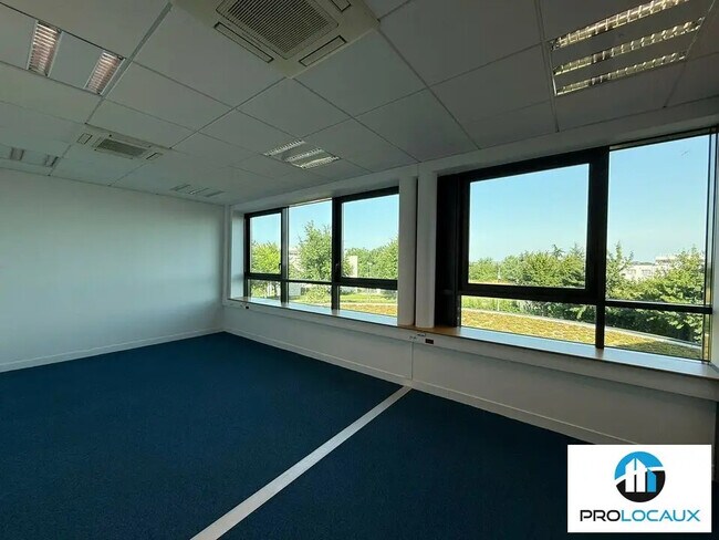 Plus de détails pour Bureau à louer