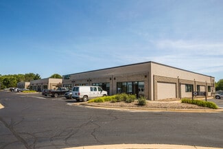 Plus de détails pour 2807 Jolly Rd, Okemos, MI - Local d'activités à louer