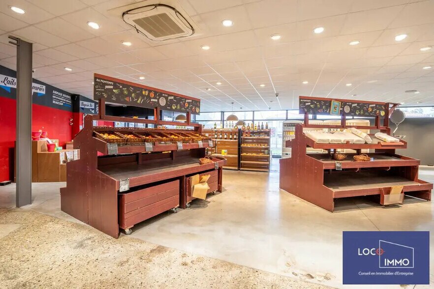 Local commercial dans Le Bouscat à louer - Photo de l’immeuble – Image 1 sur 8