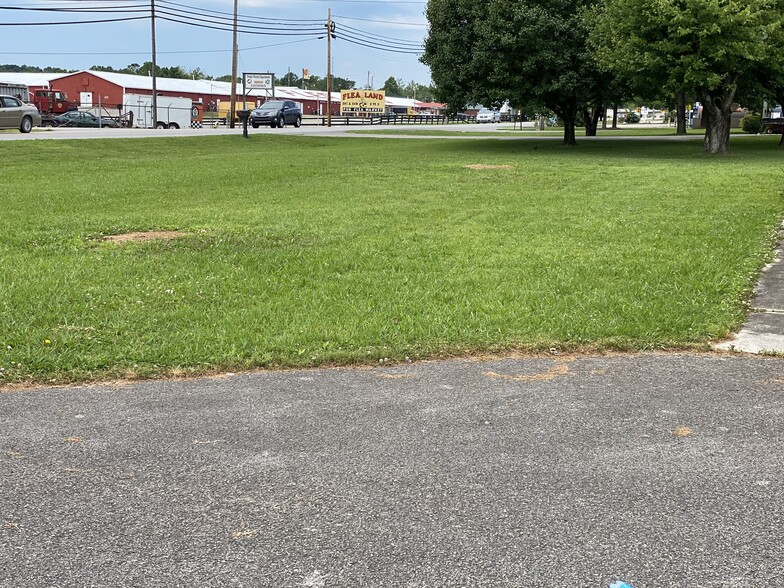 380 Barbourville Rd, London, KY à vendre - Photo principale – Image 1 sur 5