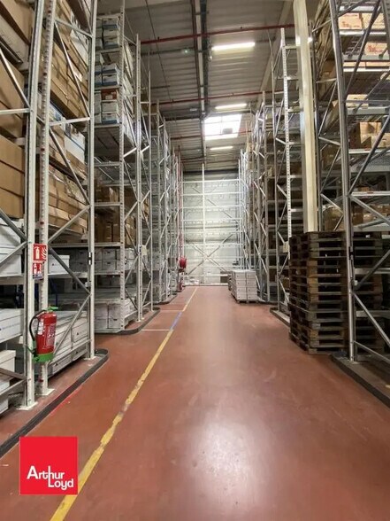 Local d’activités dans Chartres à louer - Photo intérieure – Image 3 sur 5