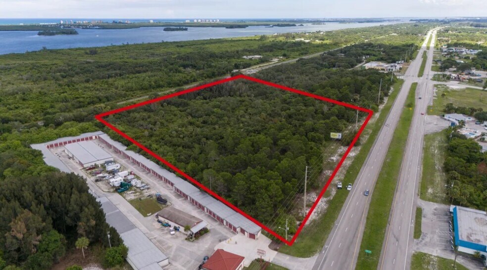 5000 N US Highway 1, Fort Pierce, FL à vendre - Photo principale – Image 1 sur 11