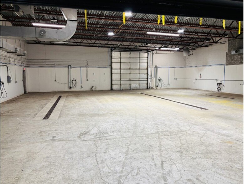 25465 Brest Rd, Taylor, MI à louer - Photo intérieure – Image 3 sur 4