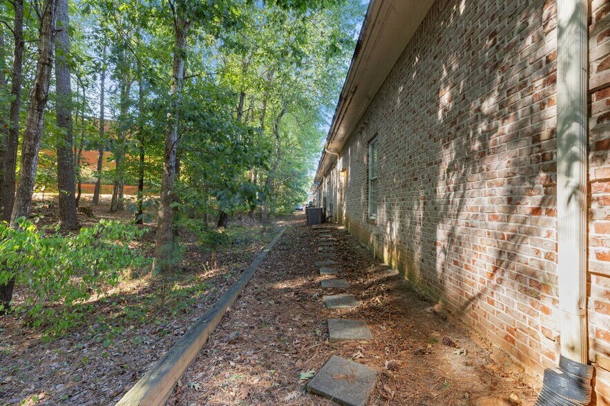 3500 Duluth Park Ln NW, Duluth, GA à vendre - Photo de l’immeuble – Image 2 sur 10
