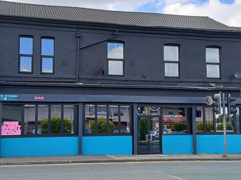 273-275 Bury New Rd, Manchester à louer Photo de l’immeuble– Image 1 sur 3
