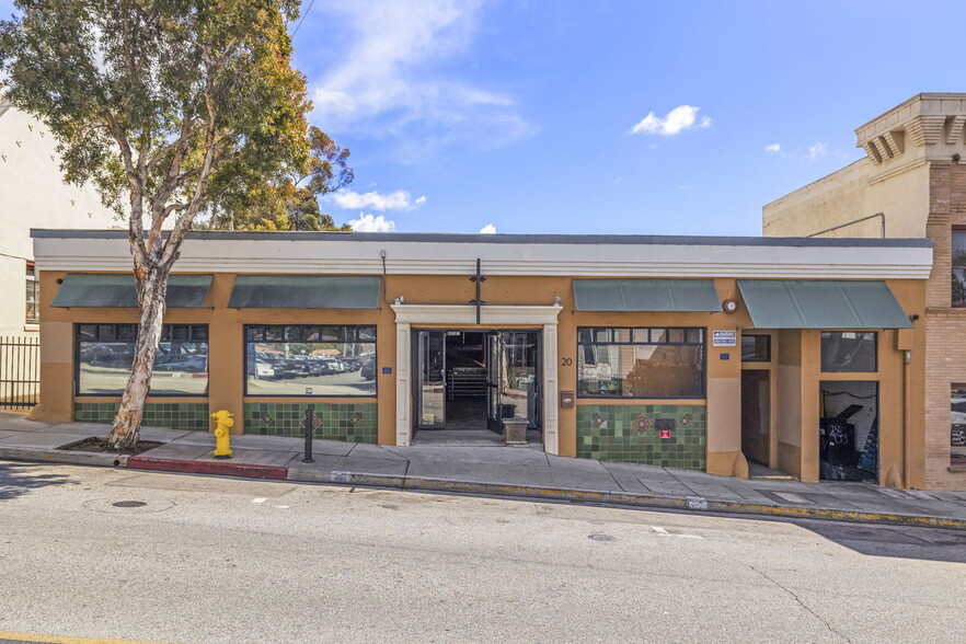20 N Oak St, Ventura, CA à louer - Photo de l’immeuble – Image 1 sur 17